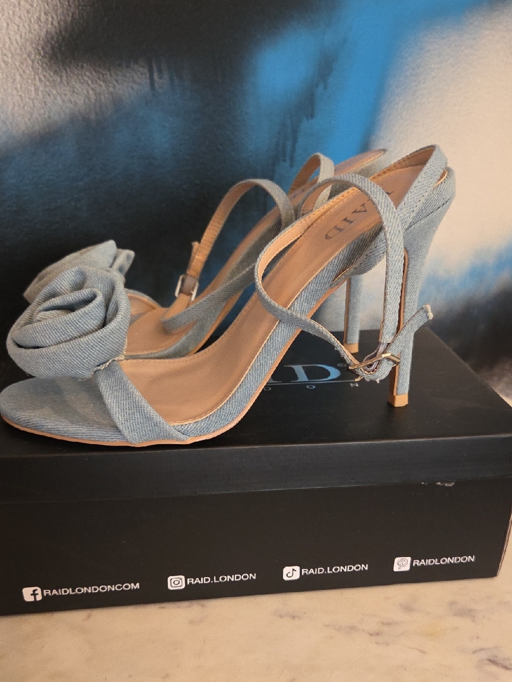 Raid London Light Blue Denim Rosette Heels..9/40